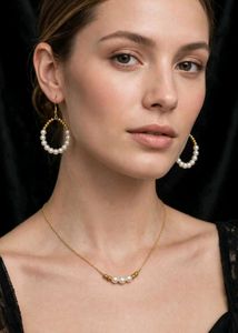 Elegant Pearl Necklace &amp; Earring Set