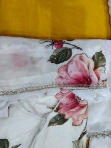 Elegant Floral Print Kurta Set