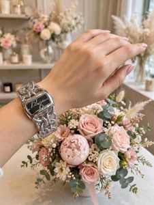Stylish Silver GUESS Chain Link Watch FOR LADIES