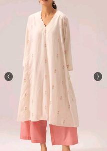 DIVASTRI Floral Printed Kurta With Trousers