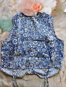 Blue Floral Print Crop Top