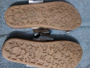 Metallic Strap flat Sandals
