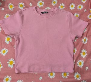 pink tshirt cutee