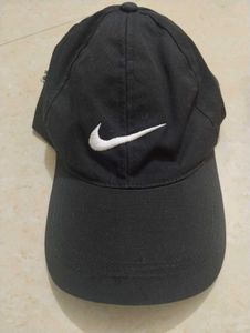 Stylish Nike &amp; Ace Gold Caps