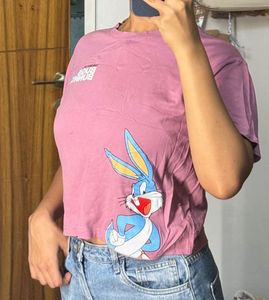 pink crop t shirt