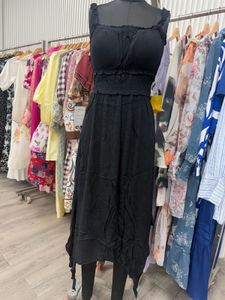 Chic Black Smocked Midi Dress