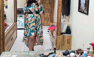 Chic Abstract Print Midi Dress