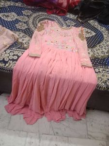 Elegant Pink Embroidered Kurta