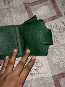 Elegant Dark Green Leather Wallet