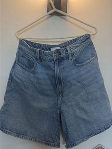 H&M Light Wash Denim Shorts