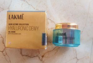 Lakme Hyaluronic Dewy Gel Creme