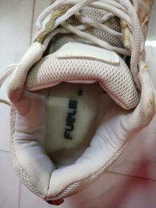 4 Shoes