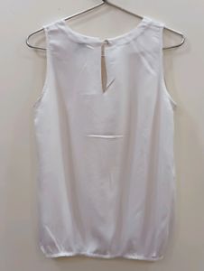 Hot 🔥 White Top
