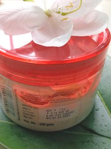 Lilium Fruit Face &amp; Body Scrub ✴️🤩