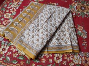 elegant White &amp; Yellow Beautiful Saree🤍✨