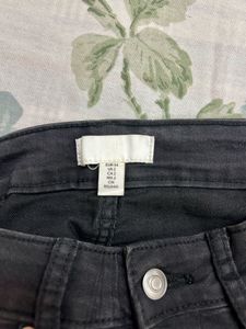 H&amp;M Women’s High-Waisted Dark Grey Denim Shorts |