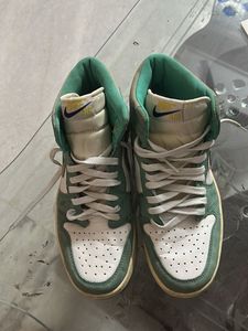 Air Jordan 1 High "Lucky Green" Sneakers