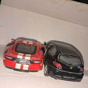 2 KINSMART Die cast cars