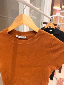ZARA Knit crop Top