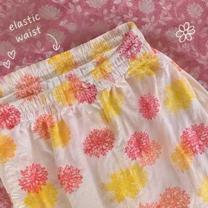 Flowy Floral Pattern shorts 🩳