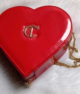 Charlotte tilbury red heart bag ♥️💕