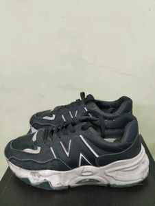 Stylish Black Chunky Sneakers| UK 4