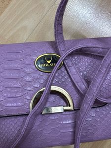 Stylish Lavender Clutch with Snake Print