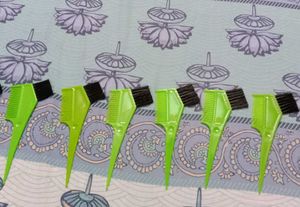Hair Dye Applicator Brush & Comb Set of 6