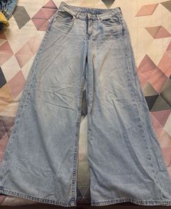 Light Wash Wide Leg Jeans