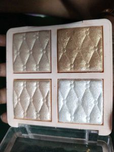 Highlighter Palette - Shimmering Glow