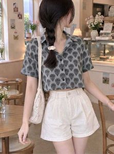 New with tag Korean Pintrest Crop shirt