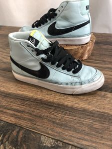 Nike Sneakers For Boys And Girls