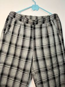 Plaid Cropped Pants