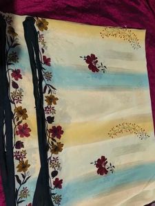 Beautiful Floral Print Saree