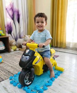LUVLAP Ride-On Motorcycle