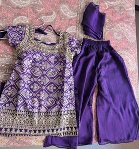 New with tag girls Embroidered Kurta ethnic dress