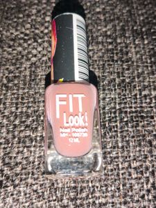 2 Nail Polishes: Fit Look &amp; Juice