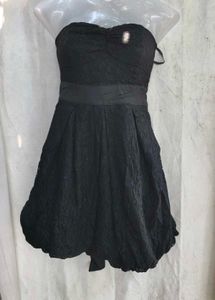 112510. Elegant Black Lace Strapless Dress