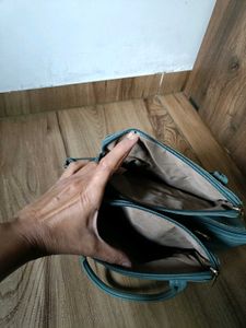 BAGGIT -Boggs Handbag - Stylish Everyday Bag