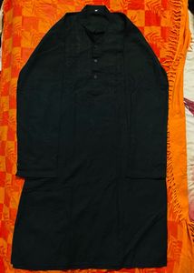 Men’s Black Embroidered Kurta