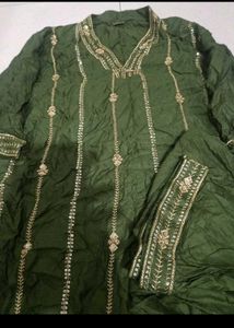 Elegant Green Kurta Set with Embellishments