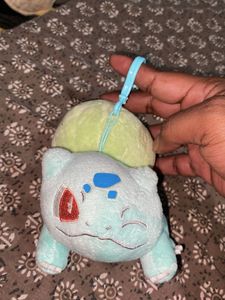 Bulbasaur Winking Bagcharm