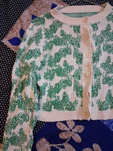 Chic Green Floral Print Cardigan