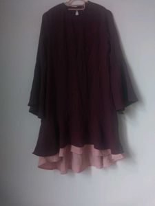 Chic Burgundy Bell Sleeve Dress