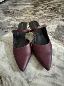 Maroon Pointed Toe Mules