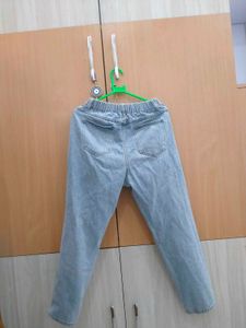 Light Wash Boyfriend Jeans