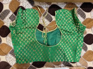 beautiful bandhej saree with blouse
