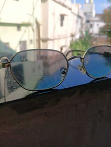 Stylish Gold Frame Sunglasses