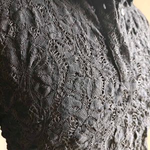 Elegant Black Lace Crop Top