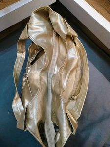 Chic Gold Tote Bag with Bow Accent